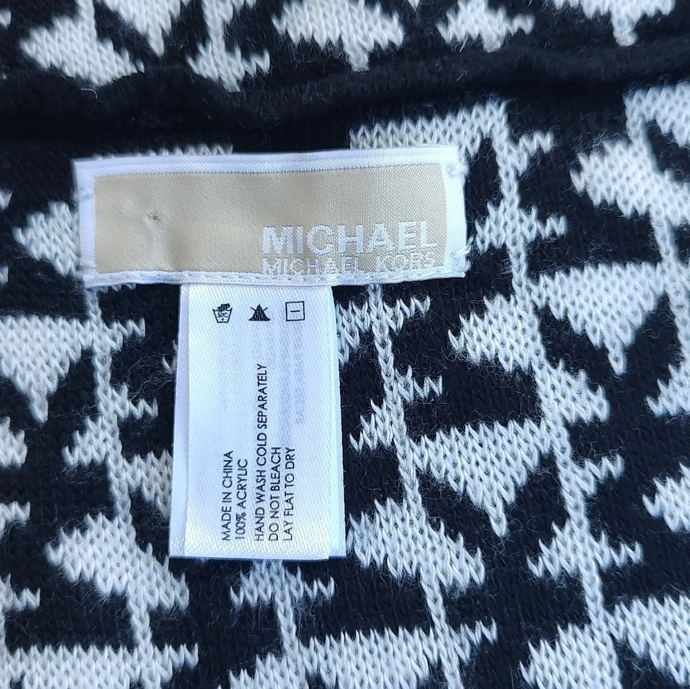 Michael Kors Signature Scarf
